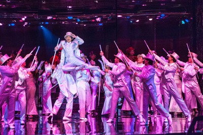 Célébrez les fêtes avec une soirée dans un cabaret parisien